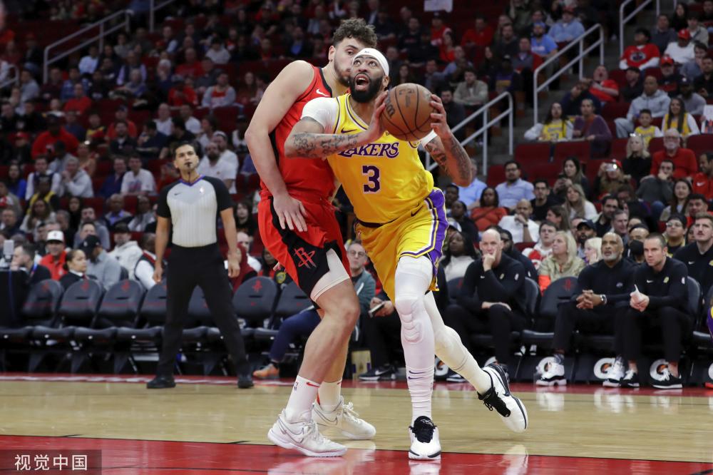 他们的年轻 他们的年轻